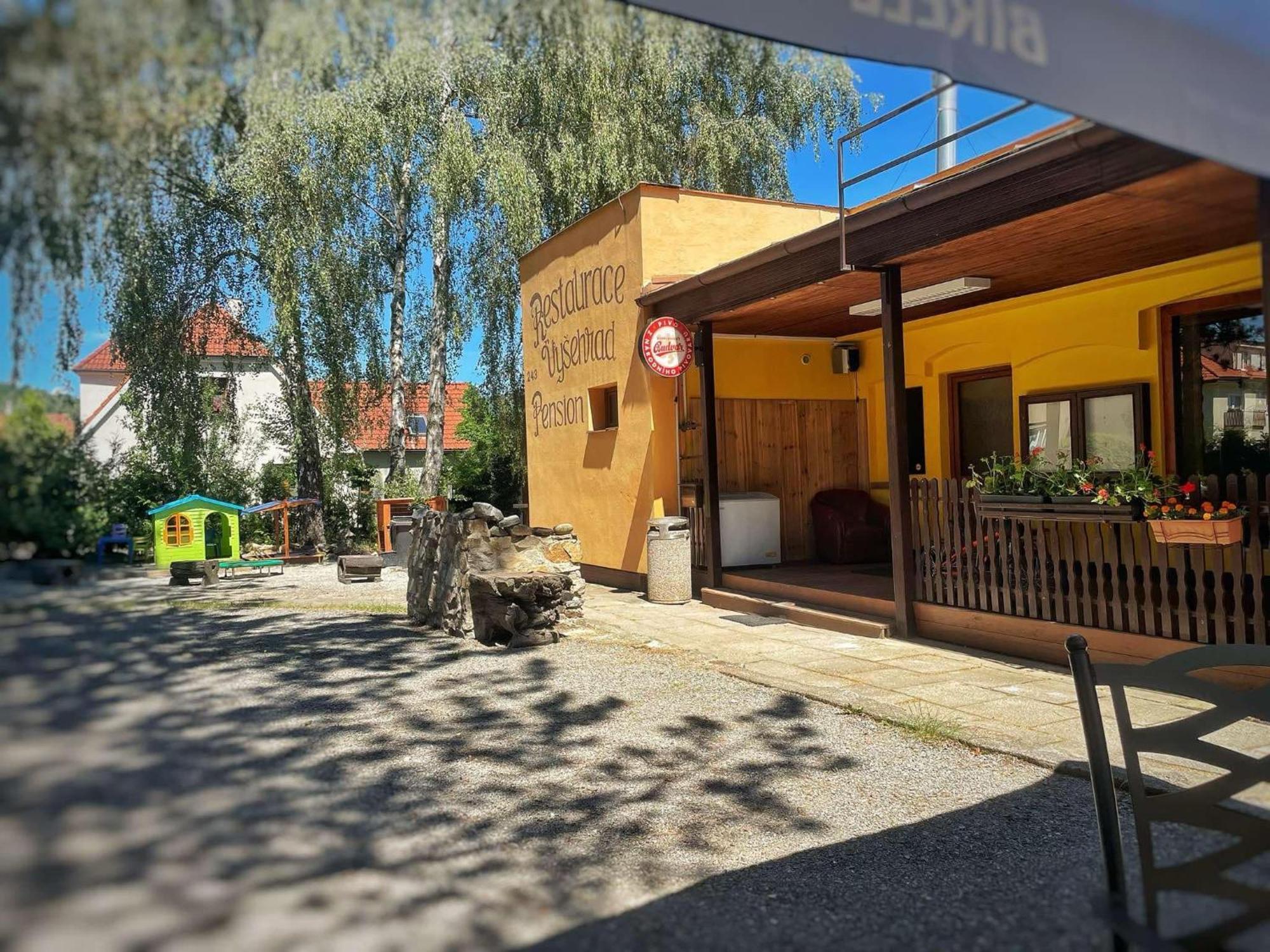 Penzion Vysehrad Nonstop Český Krumlov Exterior foto